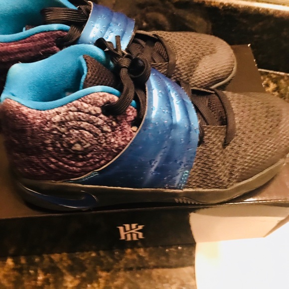 kyrie water drop shoes